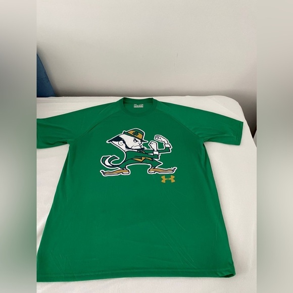 NOTRE DAME FIGHTING IRISH FOOTBALL x UNDER ARMOUR Green Logo T Shirt in Large - Picture 5 of 8